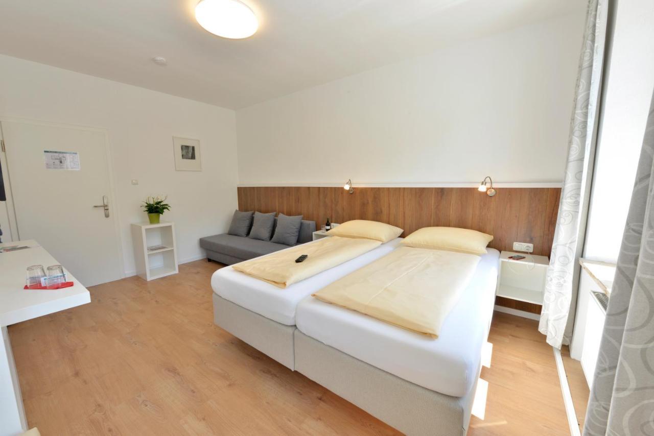 Pension Gambrinus Пассау Экстерьер фото