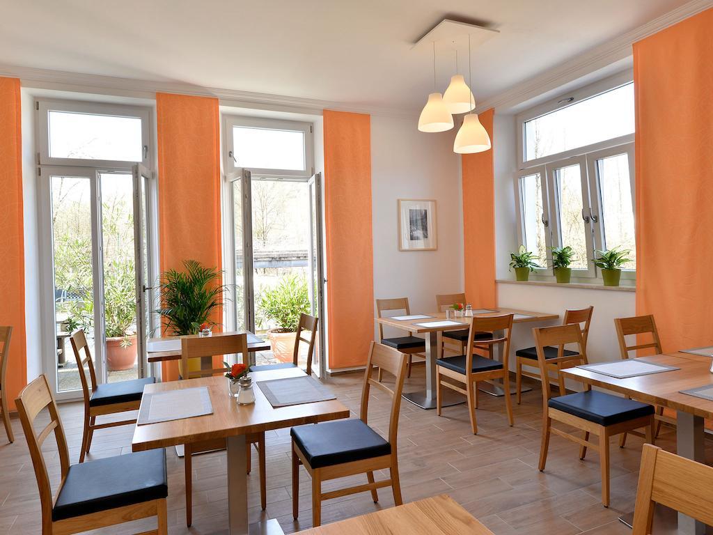 Pension Gambrinus Пассау Экстерьер фото